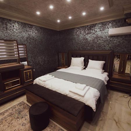 Hotel Premium Pristina Eksteriør billede