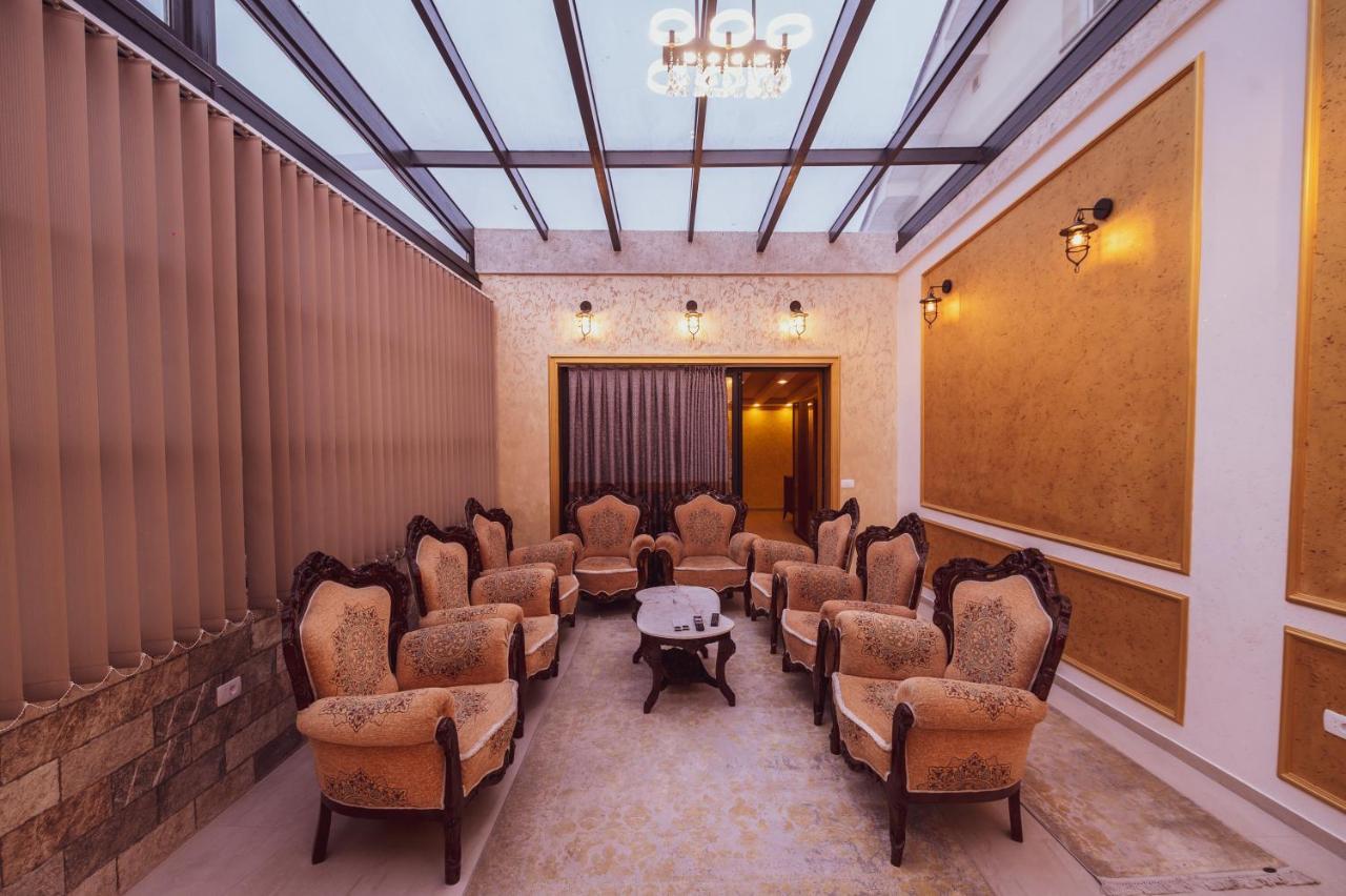 Hotel Premium Pristina Eksteriør billede