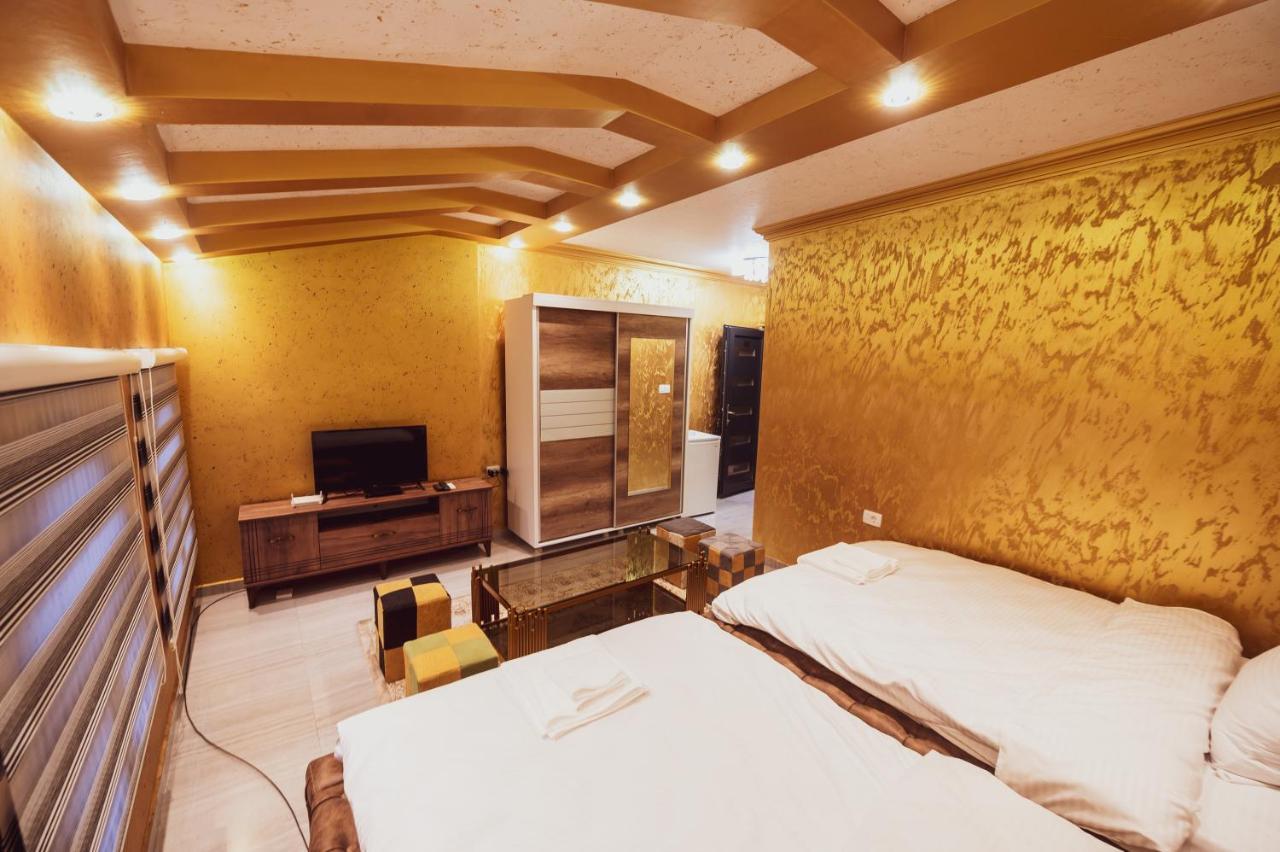 Hotel Premium Pristina Eksteriør billede