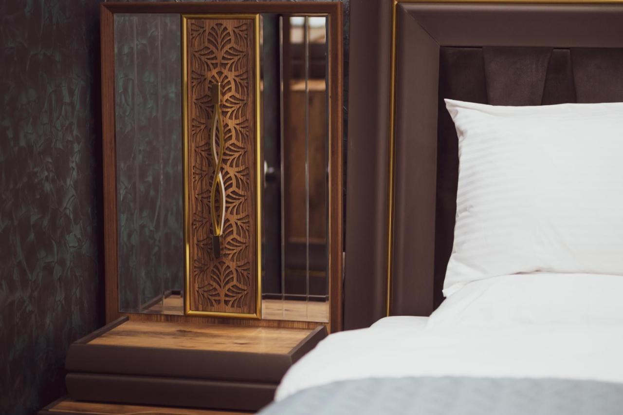 Hotel Premium Pristina Eksteriør billede