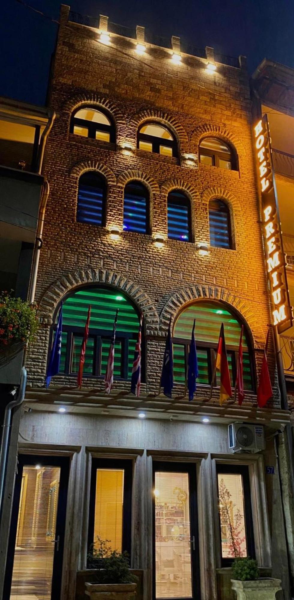 Hotel Premium Pristina Eksteriør billede