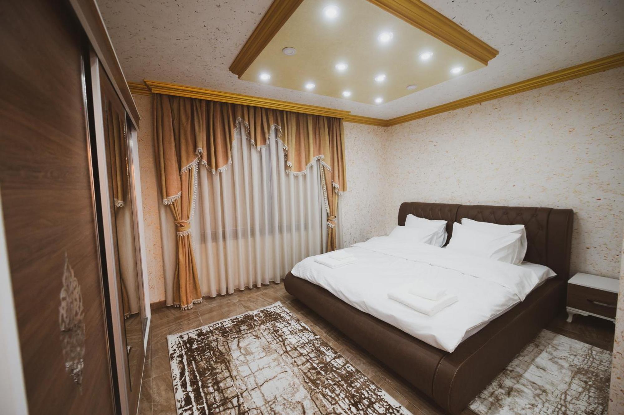 Hotel Premium Pristina Eksteriør billede