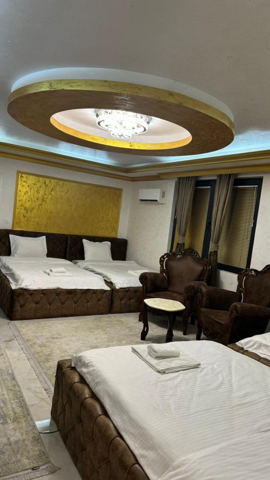 Hotel Premium Pristina Eksteriør billede