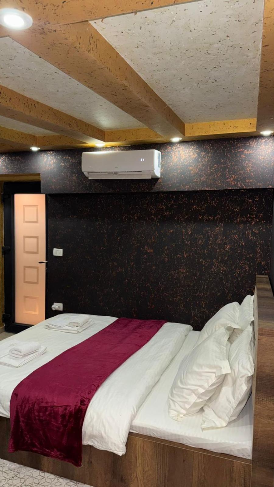 Hotel Premium Pristina Eksteriør billede