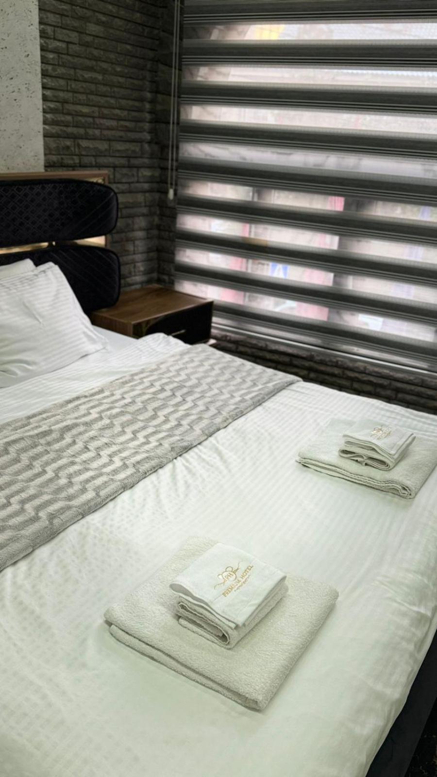 Hotel Premium Pristina Eksteriør billede