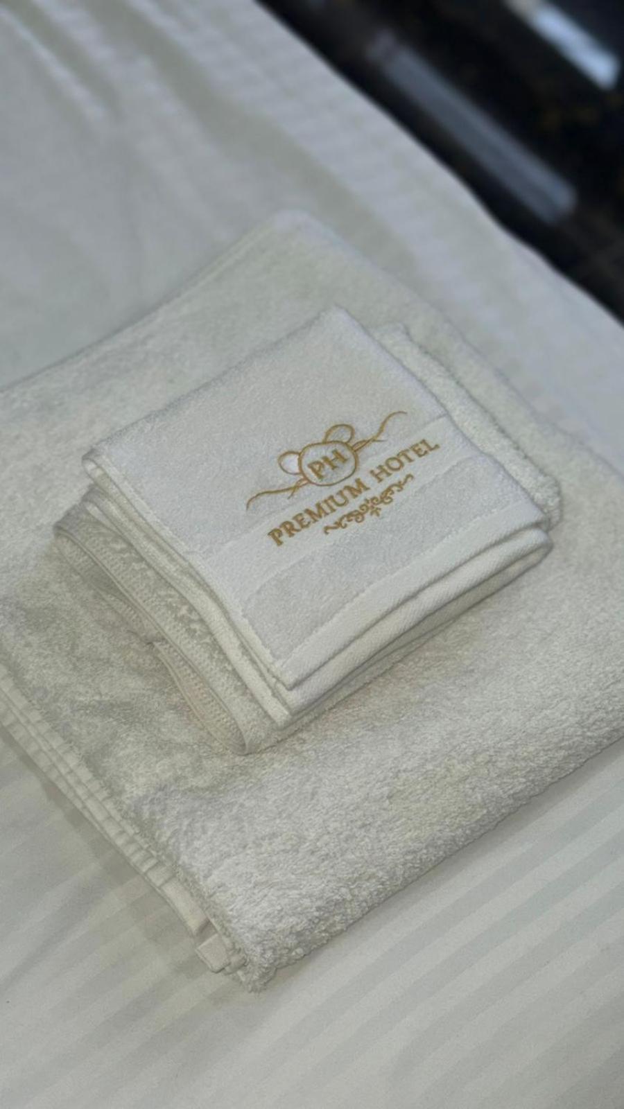 Hotel Premium Pristina Eksteriør billede