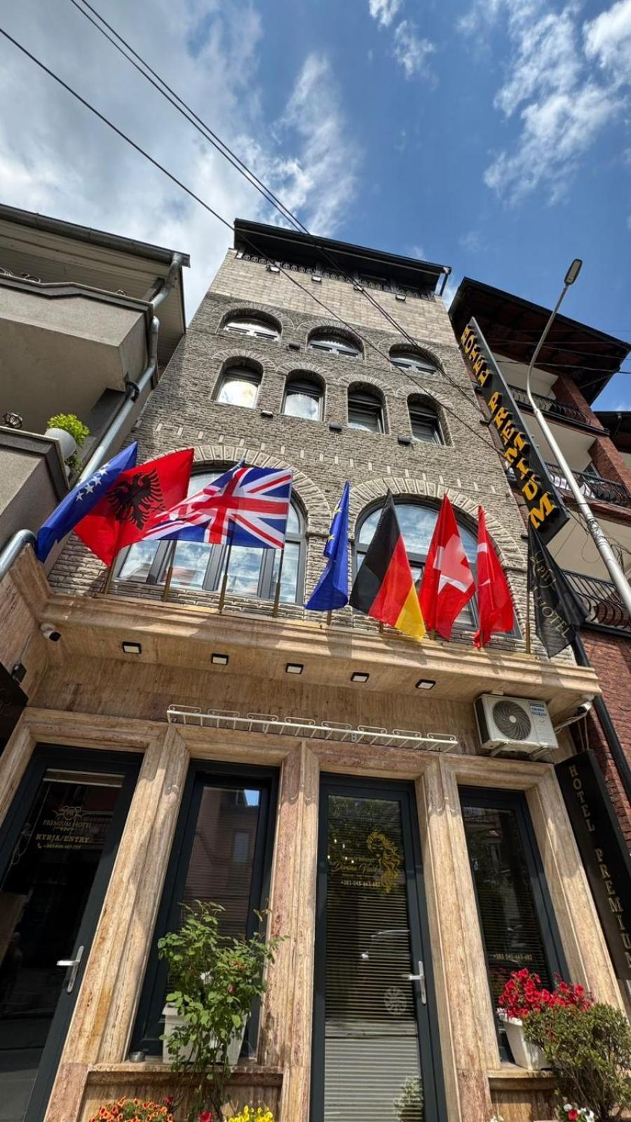 Hotel Premium Pristina Eksteriør billede